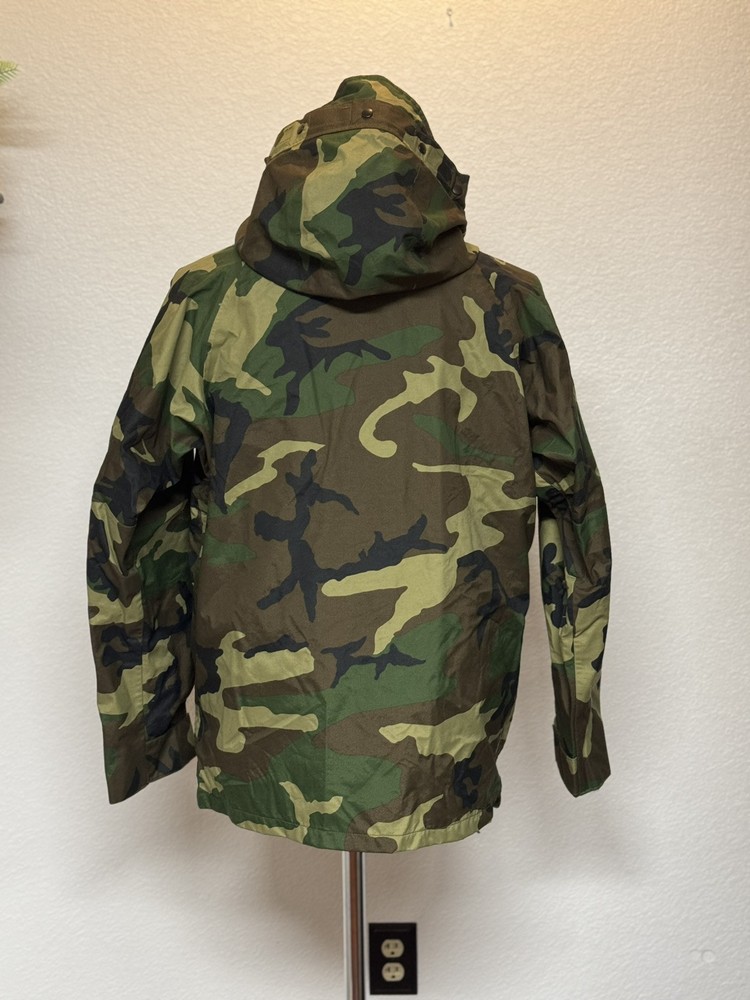 Military Gortex Camo Jacket Men’s Medium 44188D Excellent Condition