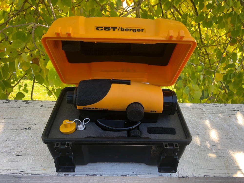 CST/Berger Automatic Level 22x with Hard Shell Case