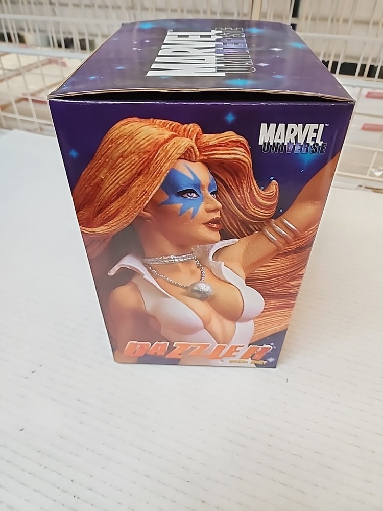 Diamond Select Marvel Universe Dazzler Resin Bust 0881/2000 New