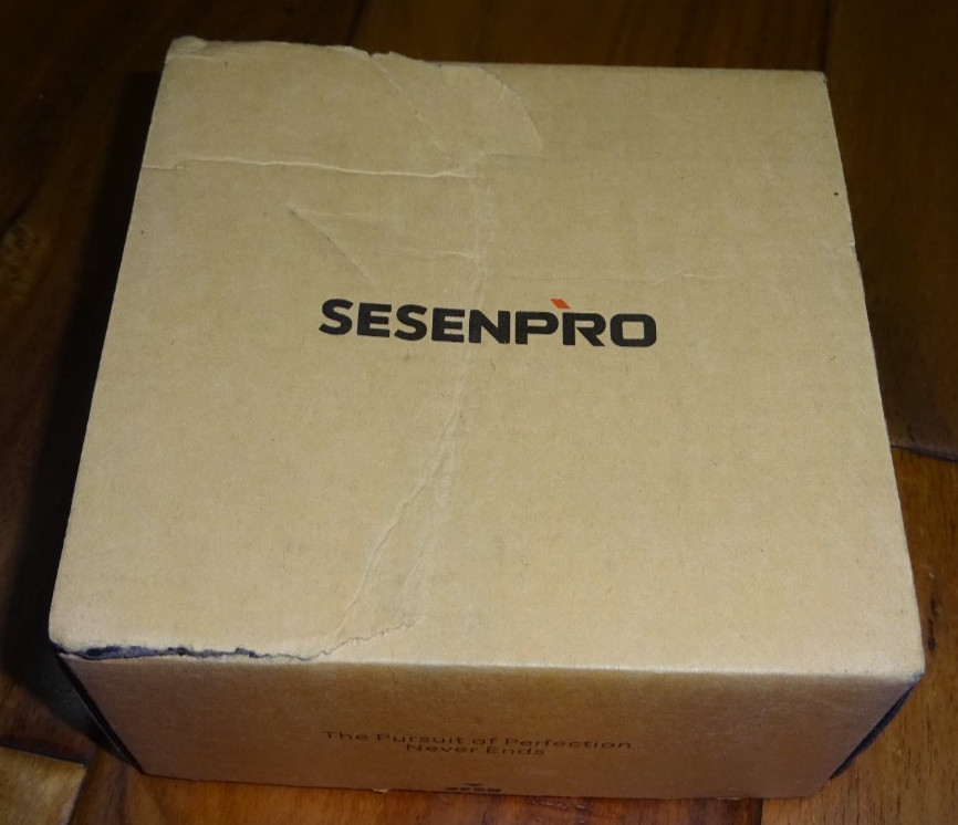 SESENPRO SL184W VIDEO LIGHT....NEW