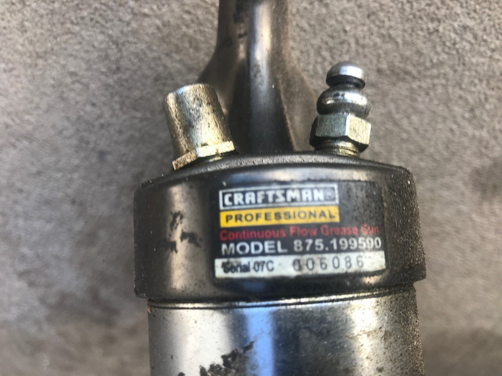 Craftsman Continuous Flow Pneumatic Grease Gun. 875-199590