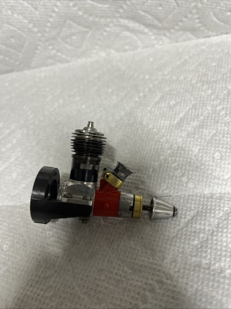 COX .051 Tee Dee model airplane engine