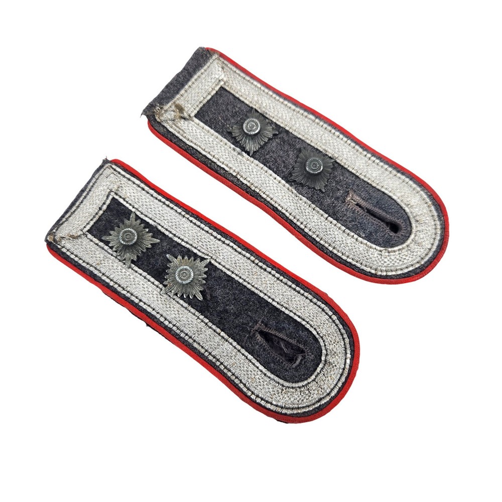 Luftwaffe 'Flak' NCO shoulder boards for Oberfeldwebel