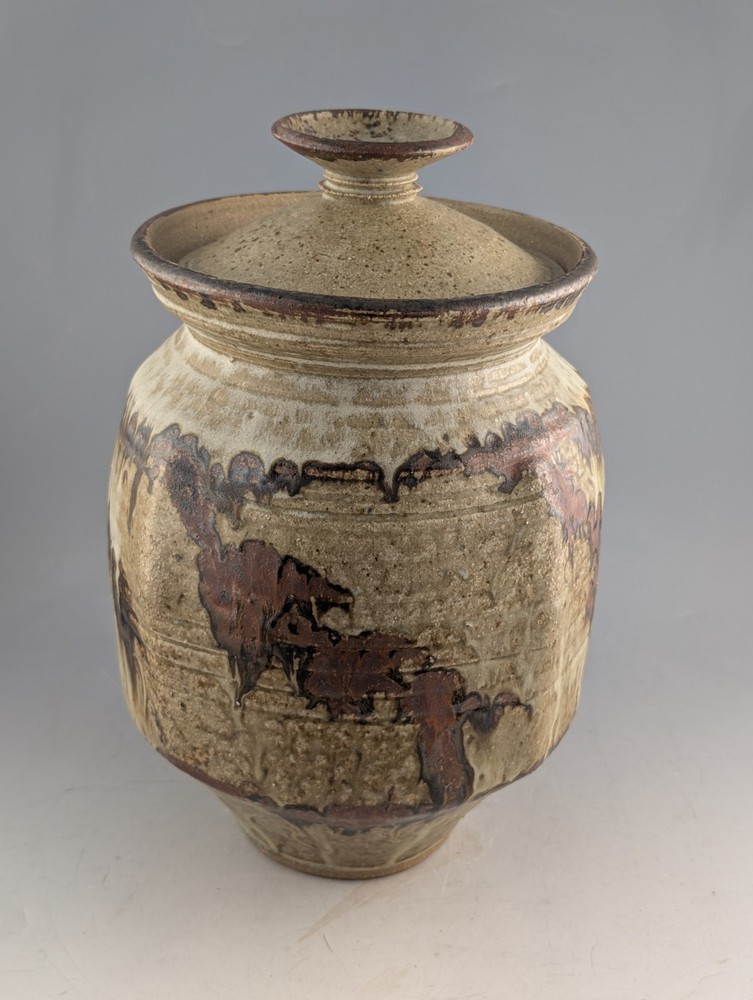 LARGE VINTAGE TARIKI POTTERY COVERED JAR BY ERIC O'LEARY