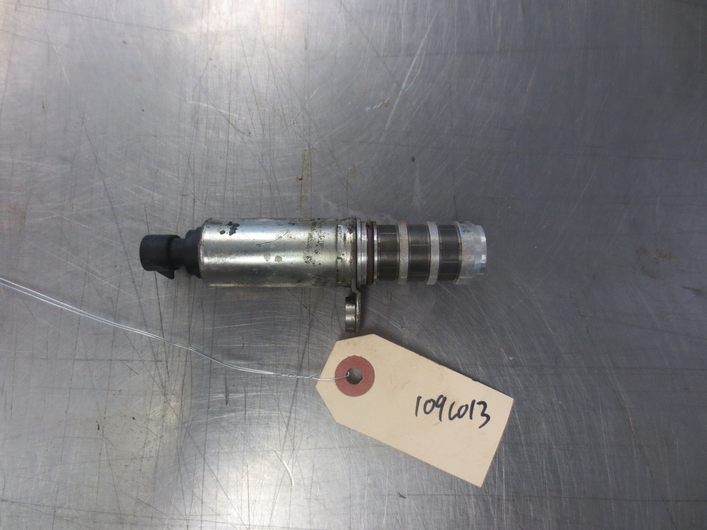 Variable Valve Timing Solenoid For 12-17 GMC Terrain  2.4 25554188