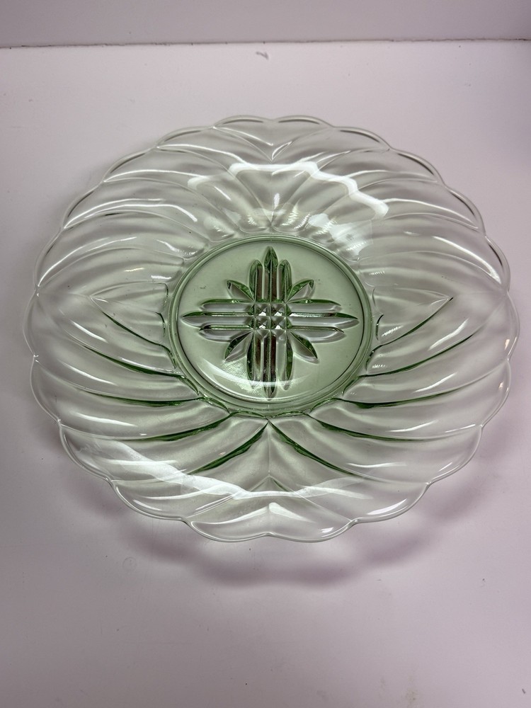 Tiara Lotus Lily Green Platter