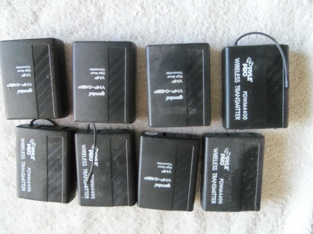 Lot of eight wireless transmitters