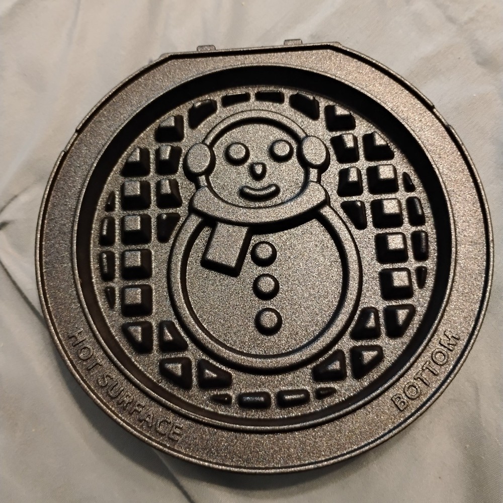 Dash MultiMaker Mini Maker Replacement Snowman Christmas Waffle Plate Non-Stick