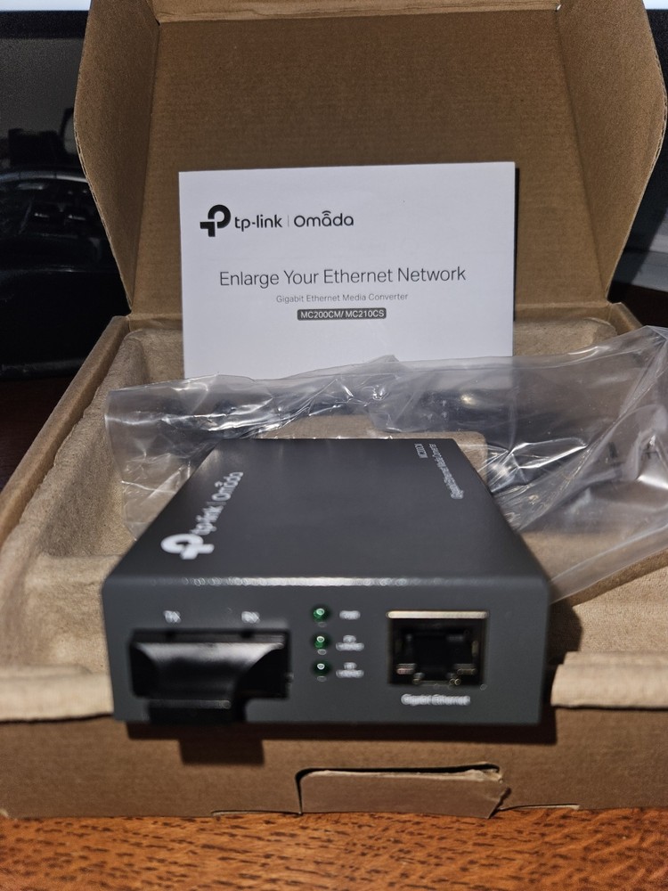 TP-Link Omada MC200CM Gigabit Multi-Mode Media Converter