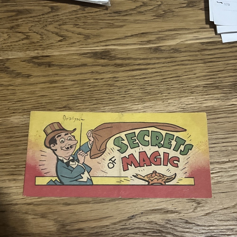 Vintage 1957 Chuckles Candy Magic Comic Premium Booklet