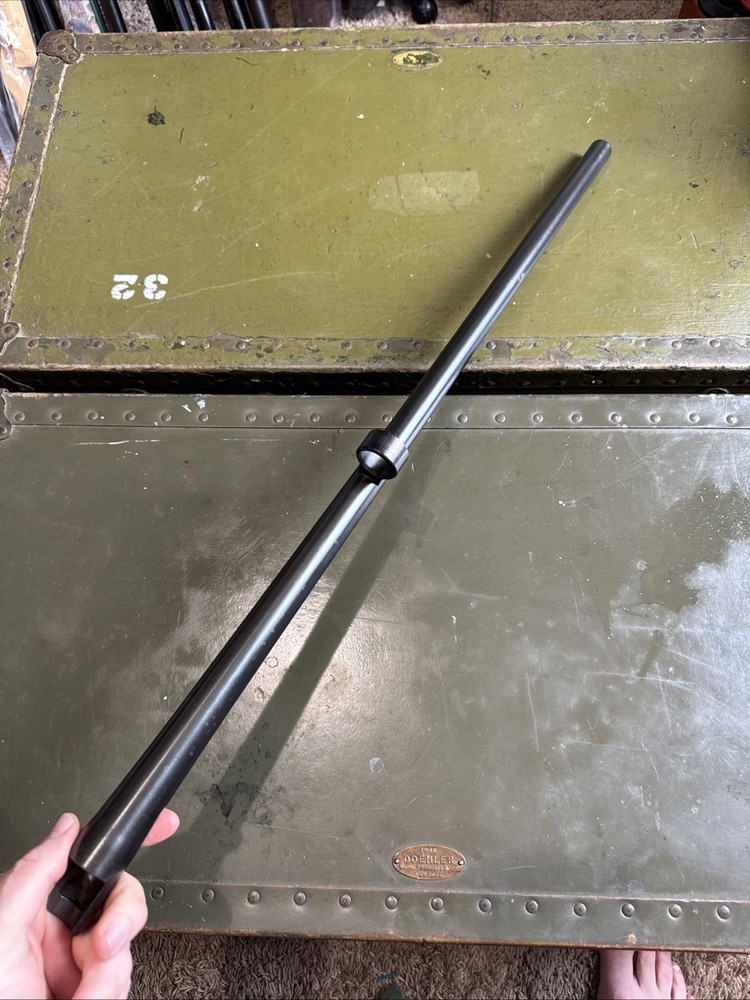 Remington 870 12ga 28" barrel , 2 3/4 shells , plain barrel mod fixed choke