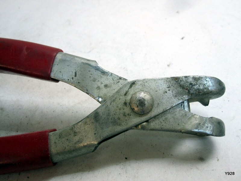 metal hole puncher 9"