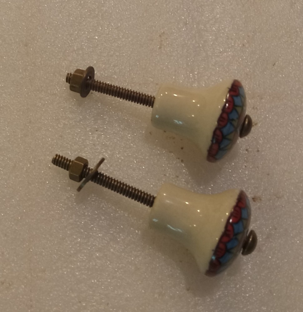 Furniture Pull / Drawer Handle (1 pull)
