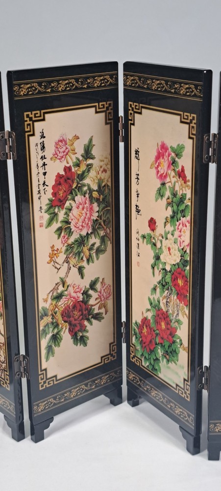 Lacquered Screen 6 Panel Floral Design Table Top Folding Chinese Screen
