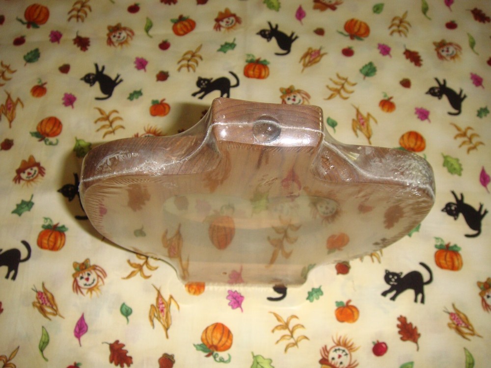 Frame Pumpkin Shape Wood Frame