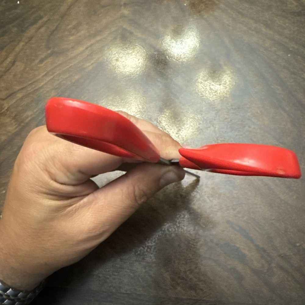 Vintage Comfortable High-Performance 8 Inch Red Scissors