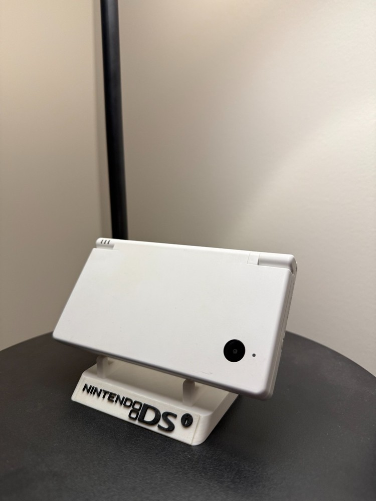 Nintendo DS Display Stand (Custom)