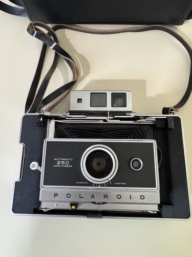 Vintage Polaroid Automatic 250 Land Camera + Accessories SHIPS SAME DAY