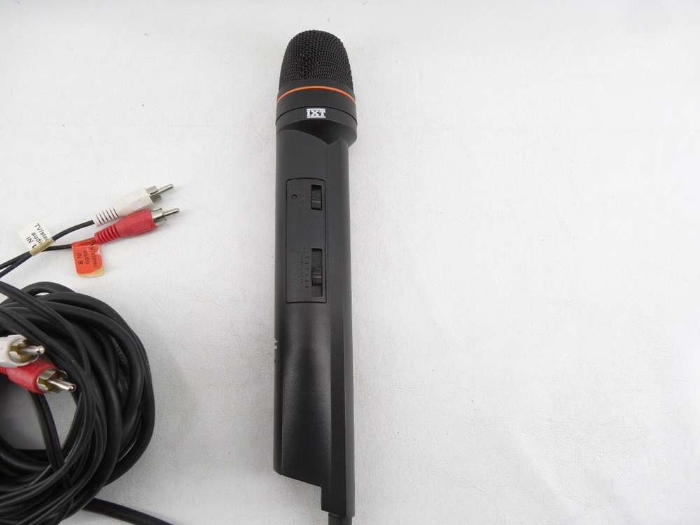 IXT SYSTEMS HAND HELD KARAOKE MICROPHONE