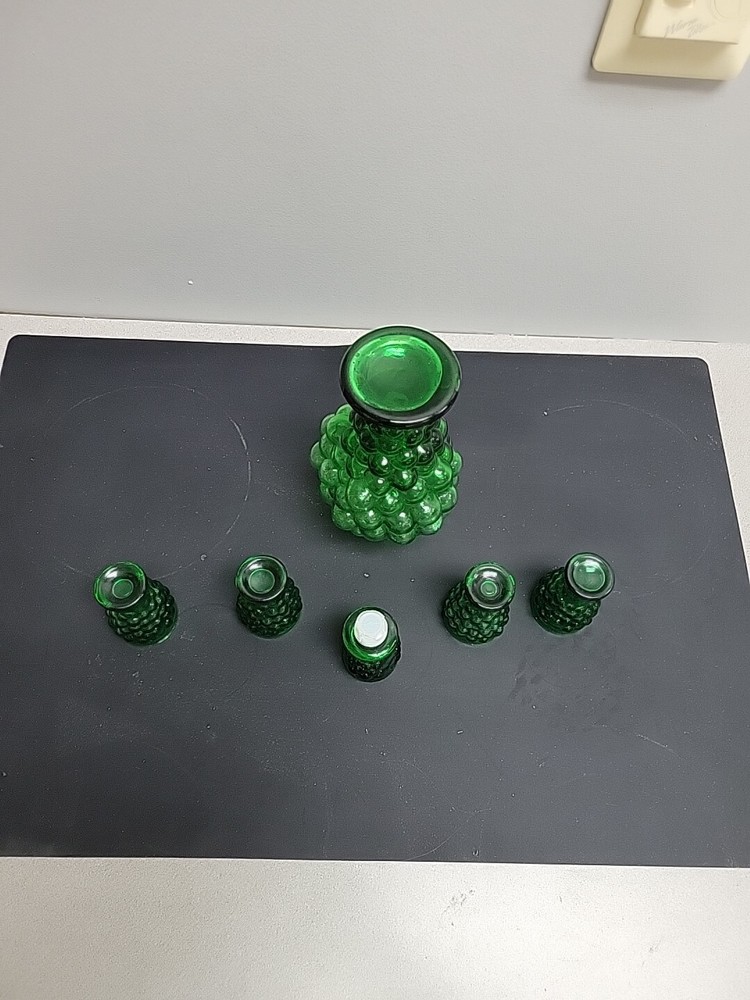 Green Grape Pattern Bottle/Decanter with 4 Shot Glasses