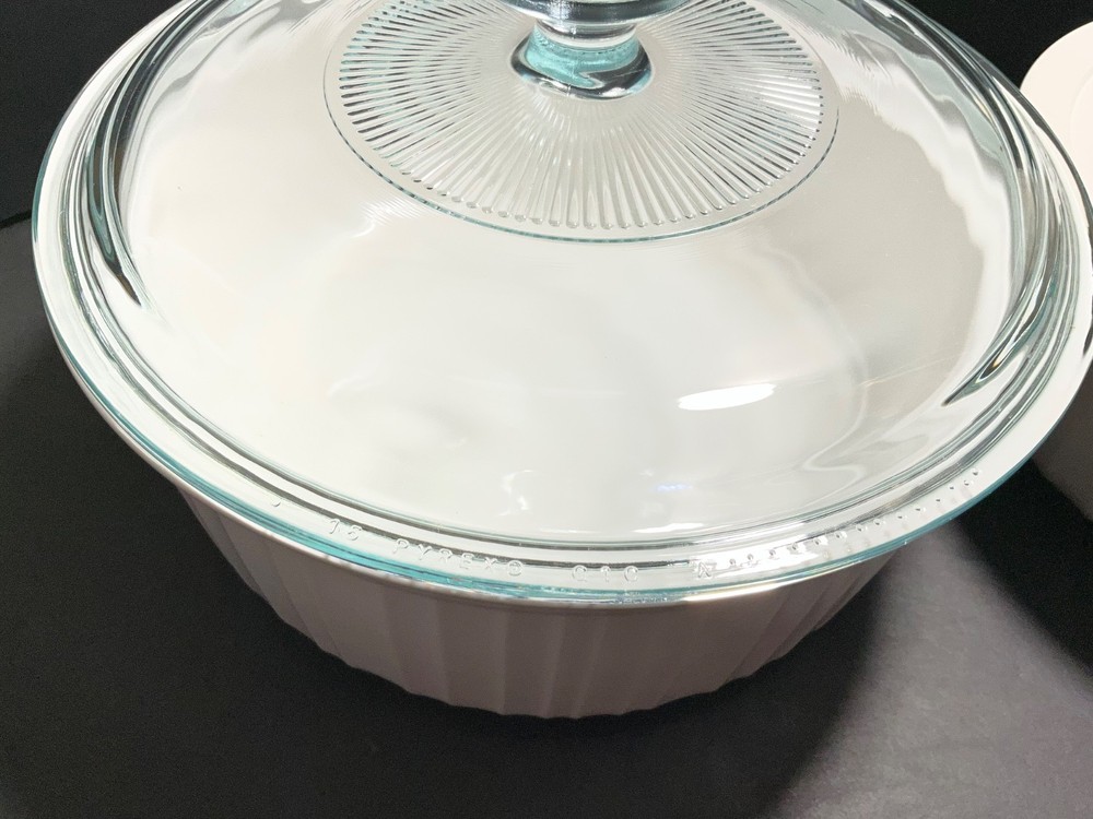 CorningWare French White 6pc Bakeware Set Casserole Dishes Lids Stackable