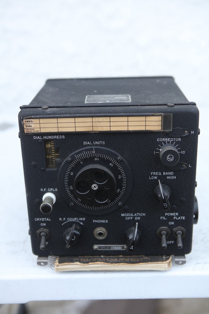Navy Dept CRR-74028 Frequency Indicating Equipment