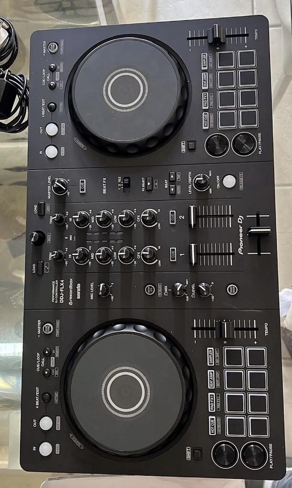 Pioneer DJ DDJ-FLX4 2-Channel DJ Controller - Black