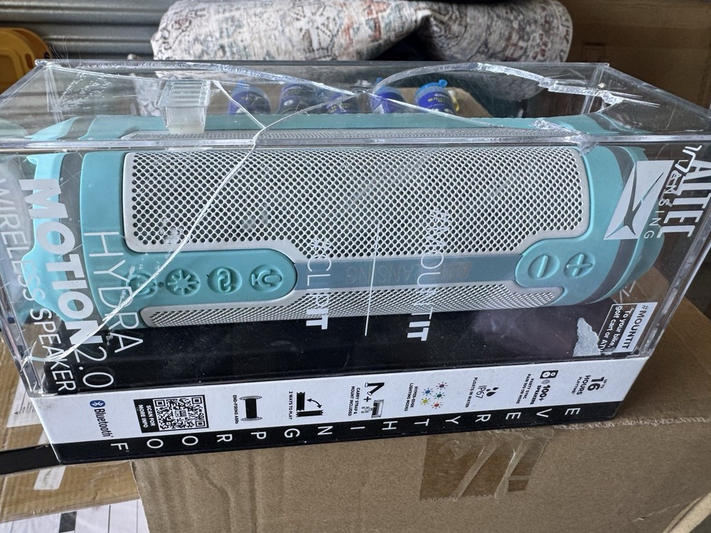 NEW ALTEC Lansing hydramotion2.0 Waterproof Bluetooth Speaker/Aqua/White