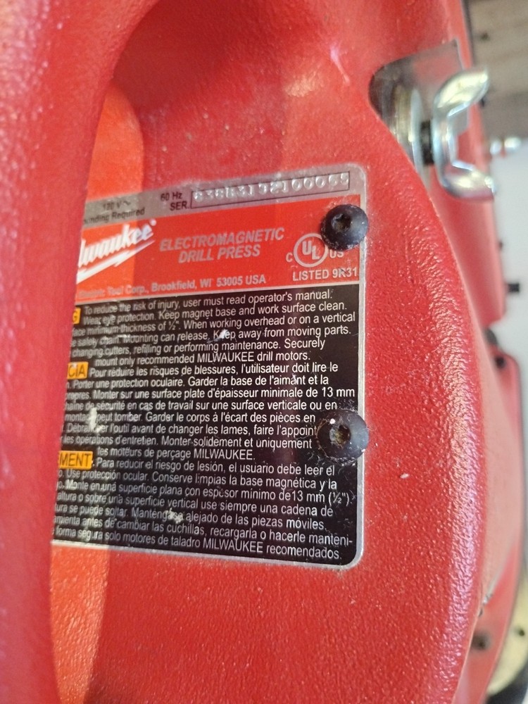VERY NICE!! Milwaukee 4203 Electromagnetic Drill Press Base FULLY TESTED!