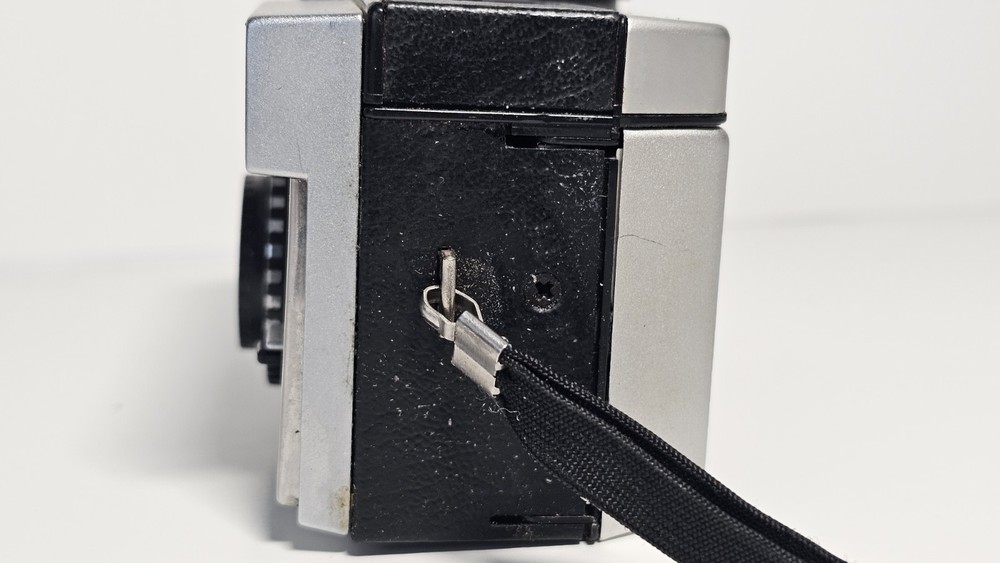 Kodak Instamatic 404 Camera with Strap, Tested And Working