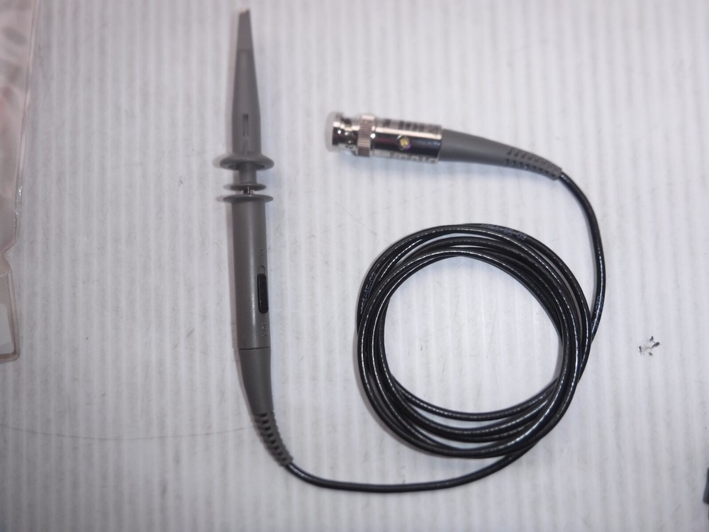 Tektronix P2200 Oscilloscope Probe