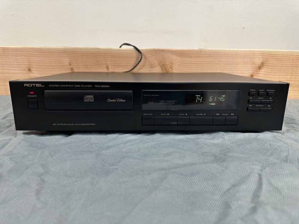 Rotel RCD-965BX Stereo Compact Disc CD Player Discrete HiFi **Read Description