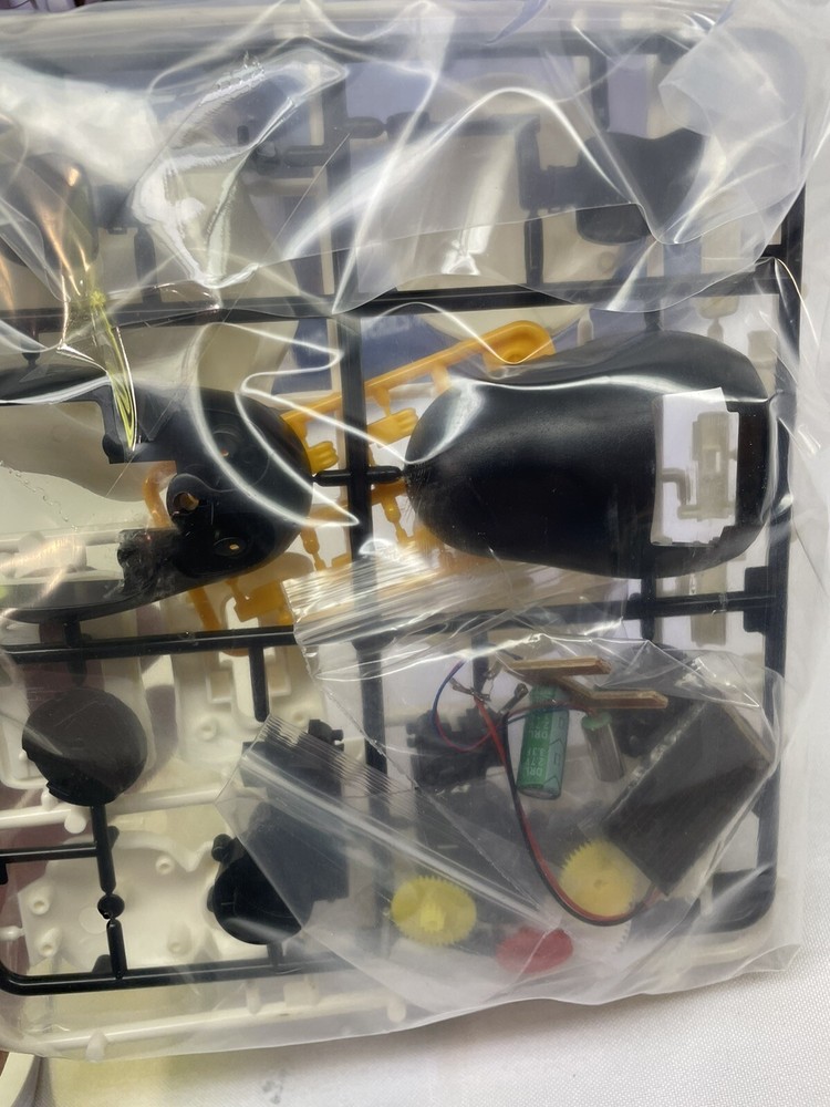 Solar Polar Penguin GREENTECH Eco-Science STEM Toy Solar Powered