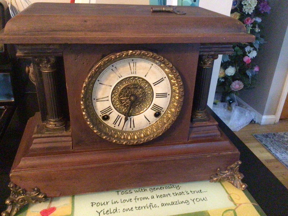 Antique E. Ingraham Co. Bristol, Conn. Column Mantel / Shelf Clock