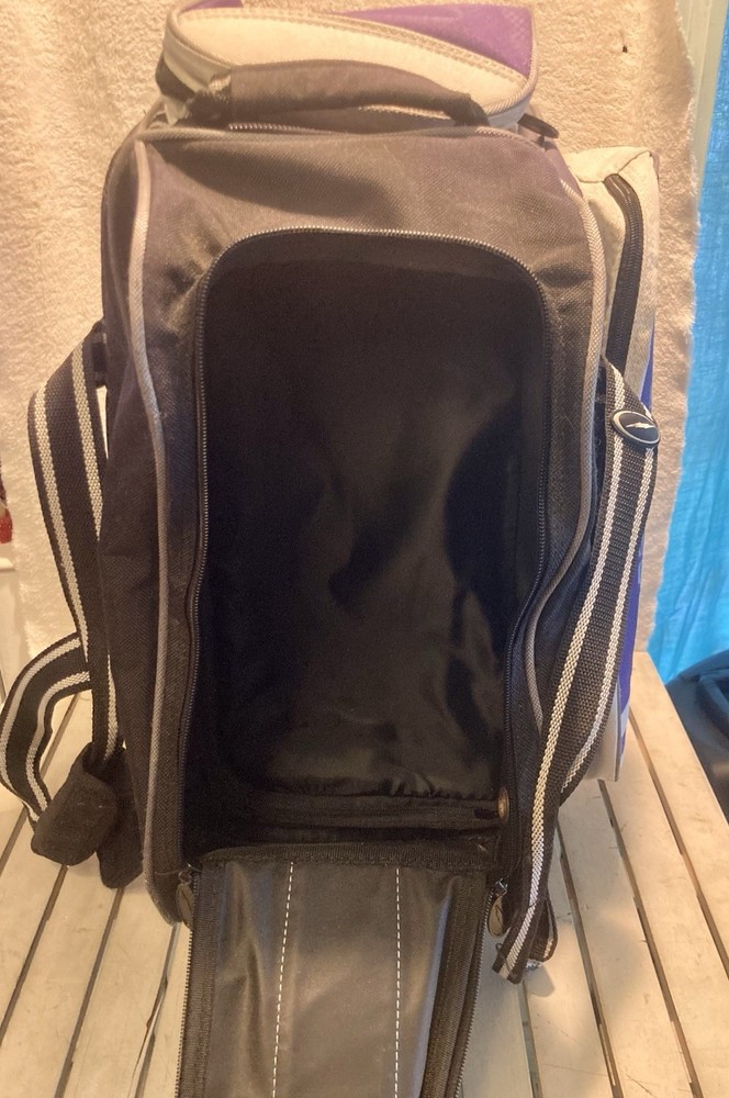 Storm Rolling Thunder bowling bag for 2 Balls retractable locking handle wheels