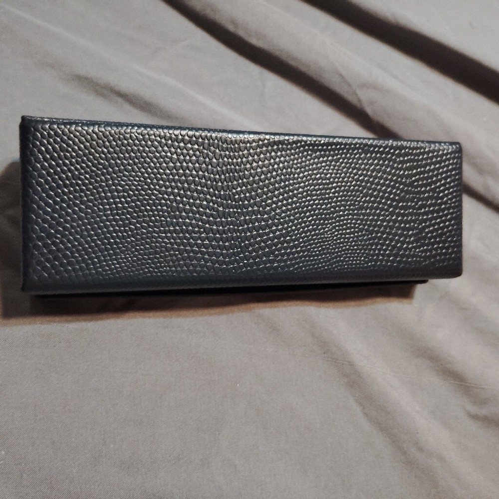 Brooks Brothers Blue Textured Hard Shell Glasses Case Gold Detailing EMPTY