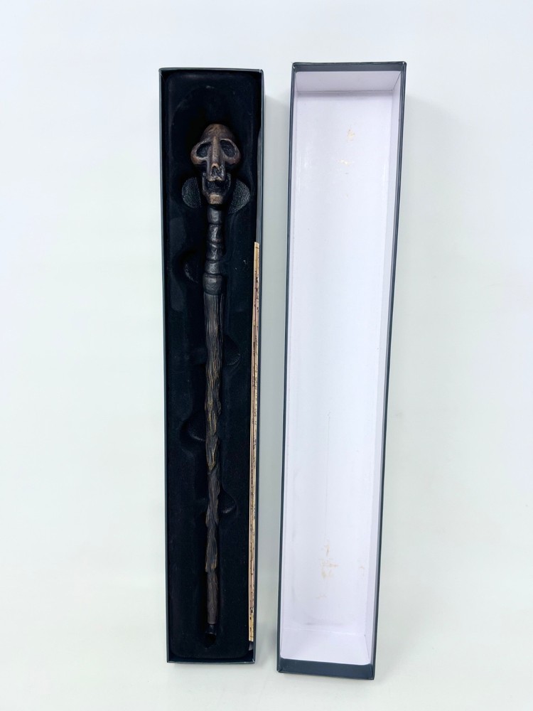 Professor Dumbledore Elder Interactive Wand  In Original Box