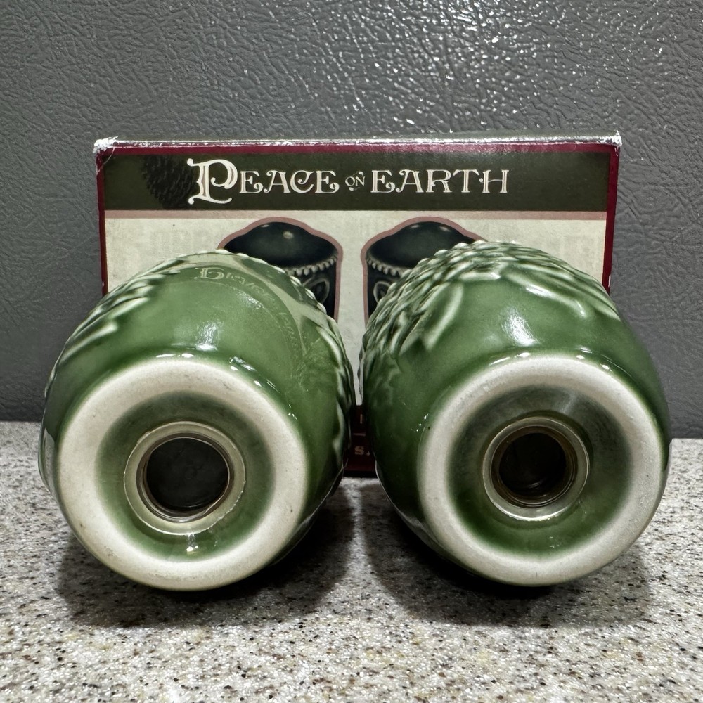 Cracker Barrel Christmas Salt Pepper Shaker Set Mistletoe Green Glazed EUC