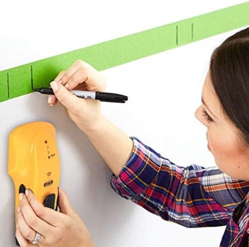 Compact Battery-Powered Stud Finder with Audio Alert and LED Display – Yellow