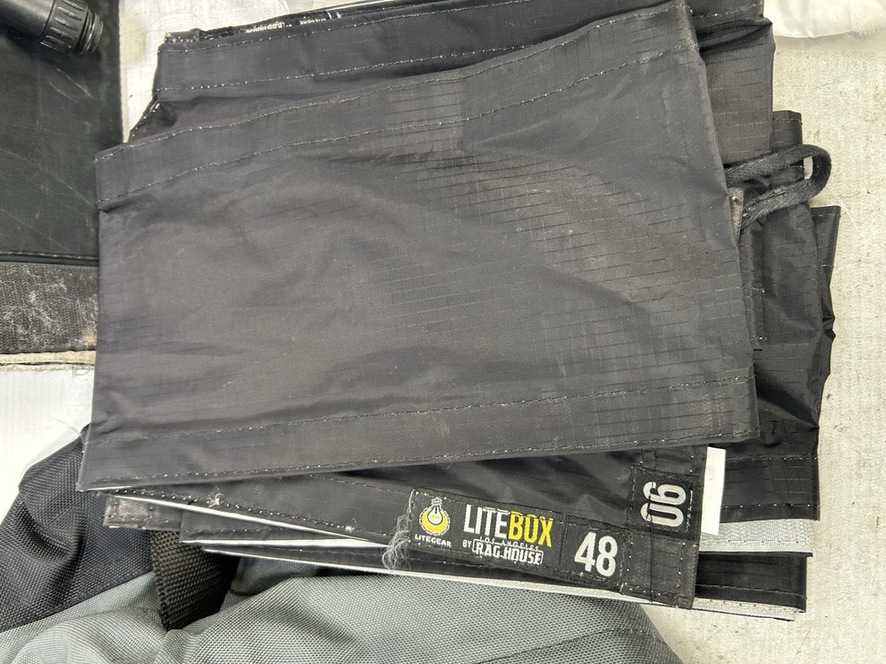 LiteGear LiteTile Plus 4 - 2 Light Kit with Accessories and Case