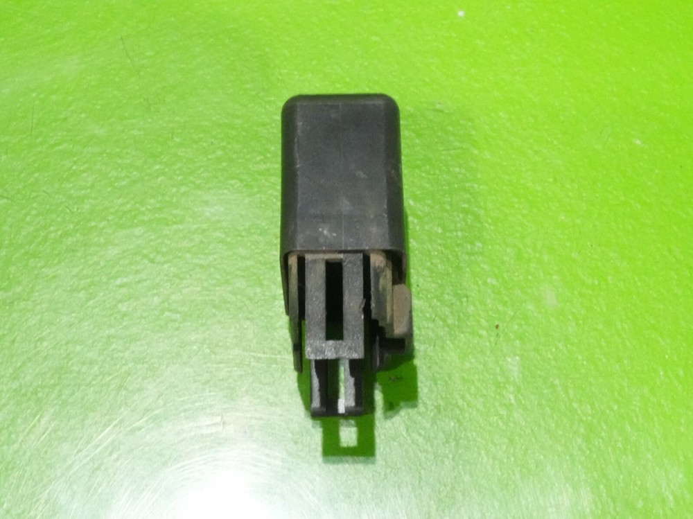 91-99 3000GT Stealth OEM OMRON MB183865 12V multi use relay control Eclipse