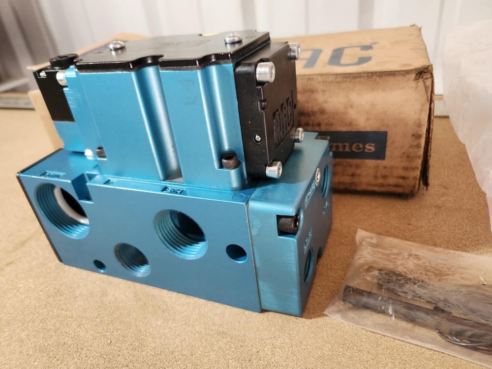 NEW MAC 6511B-512-PM-112DA Solenoid Valve