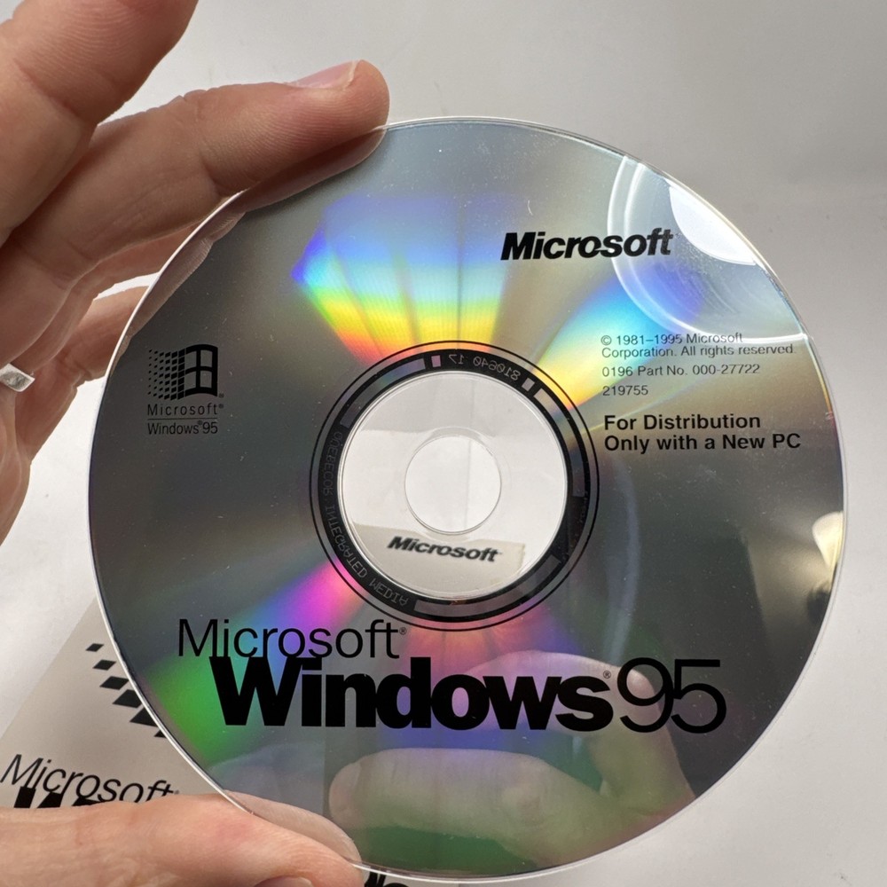 Vintage Microsoft Windows 95 Disc Only - Very Good Condition