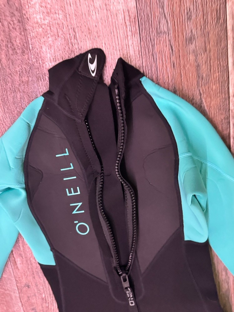oneill wetsuit Size 10
