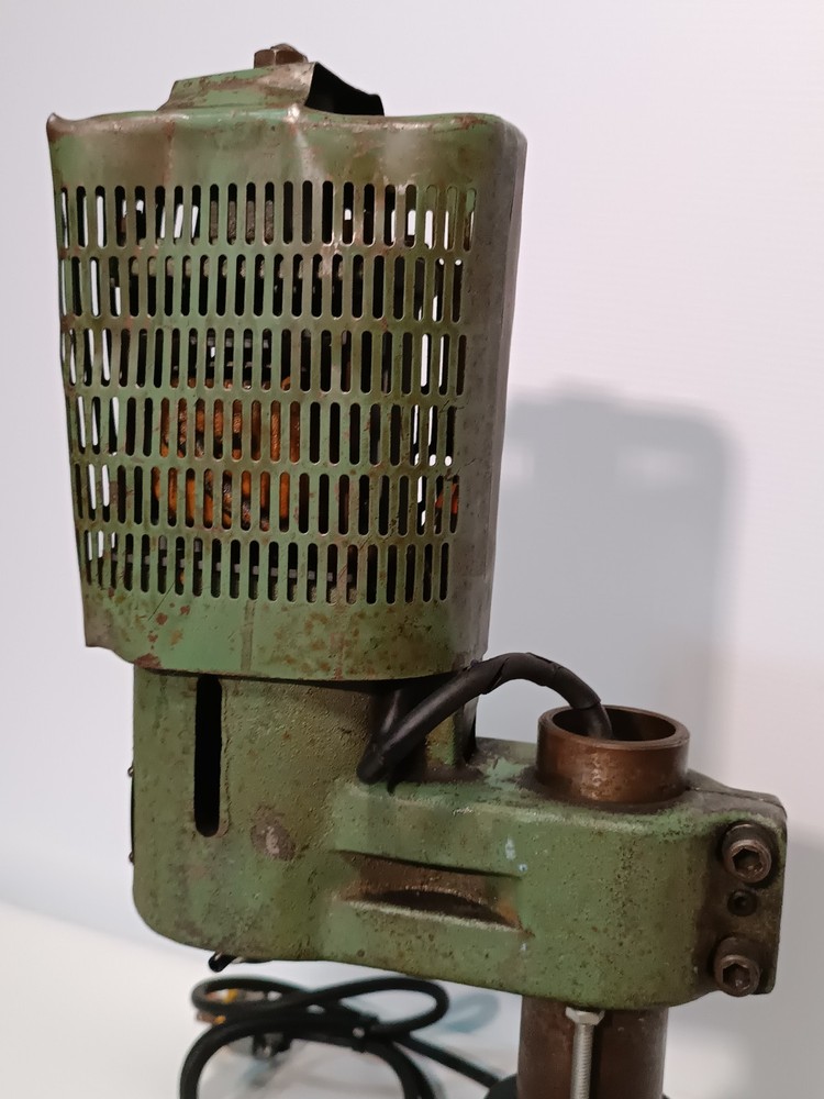 Black & Webster Electro-Punch BS Electrical Impact Hammer with Linemaster Switch