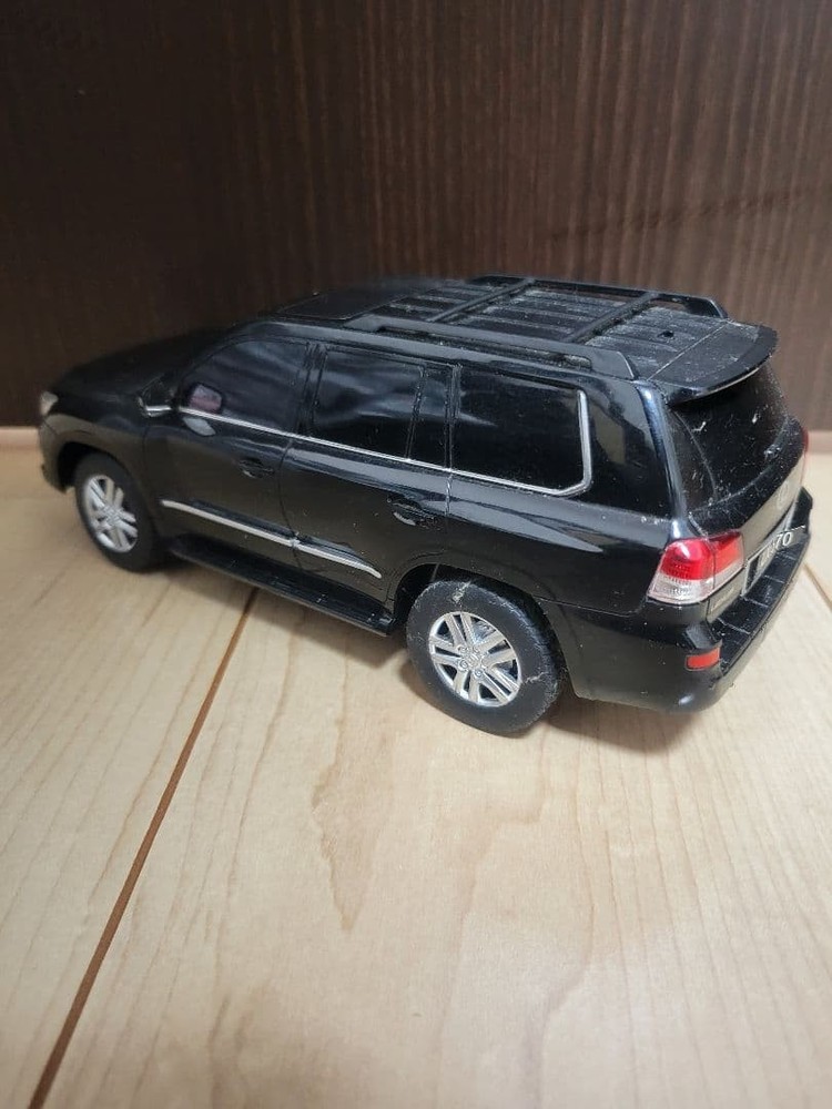 Lexus LX 570 remote control car black