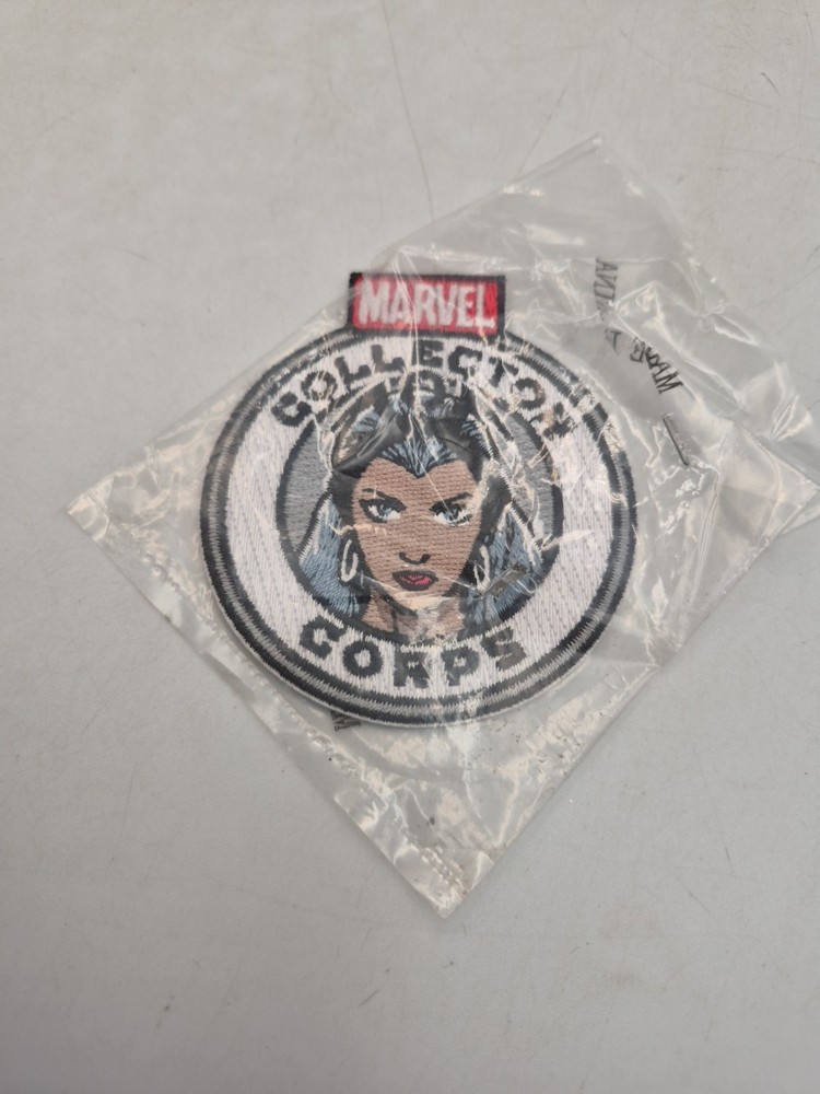 MARVEL COLLECTOR CORP Storm Patch & Gamora Pin Sealed Read Description