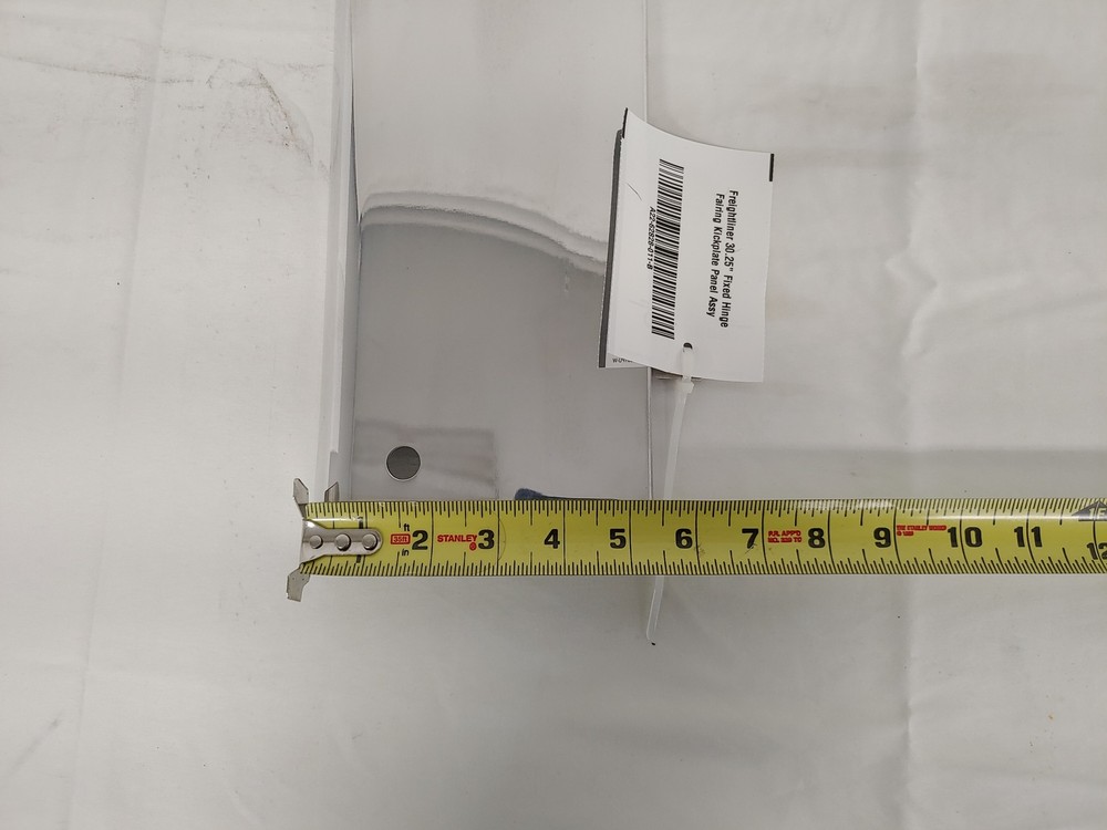 Freightliner 30.25" Fixed Hinge Fairing Kickplate Panel Assy.--A22-62828-011