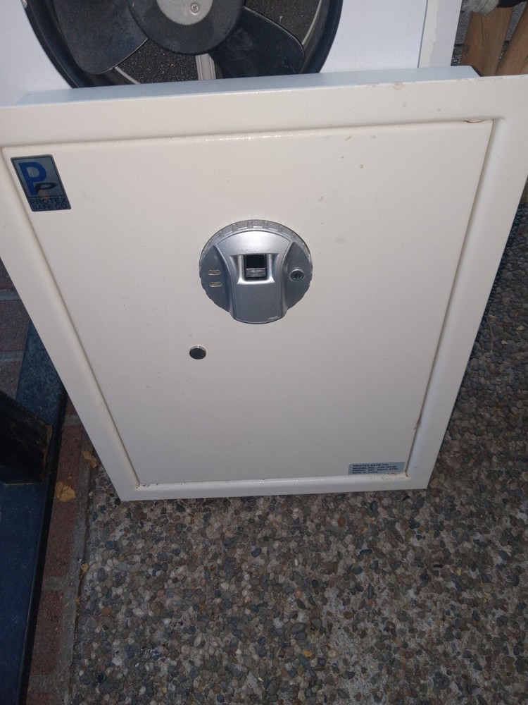 Protex Safe FW-1814Z Wall Safe With Fingerprint Lock