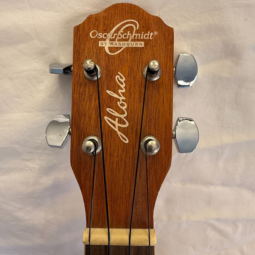 Oskar Schmidt By Washburn Ukulele OU2